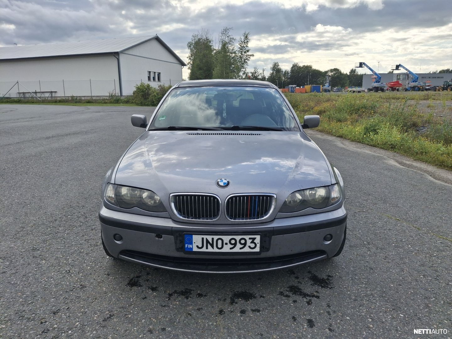 BMW 330