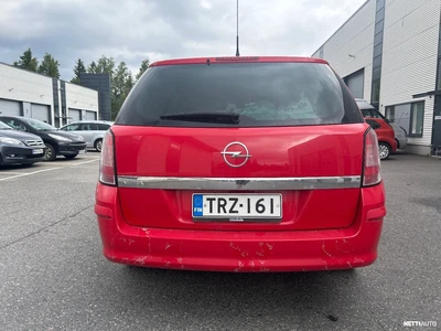 Opel Astra 2010, kuva 5/10