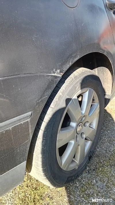 Volkswagen Passat 2009, kuva 6/10