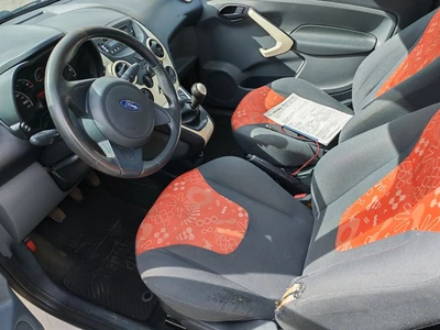 Ford Ka 1,3 TDCi 75 hv Trend M5 3-ovinen 2009, photo 4/7