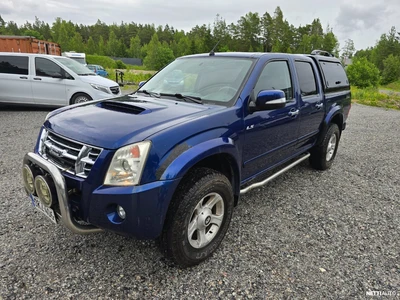 Isuzu D-Max 3.0TDi Jatko-ohjaamo 4x4 2010, photo 1/12