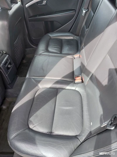 Volvo XC70 D5 S A AWD 2009, photo 5/6