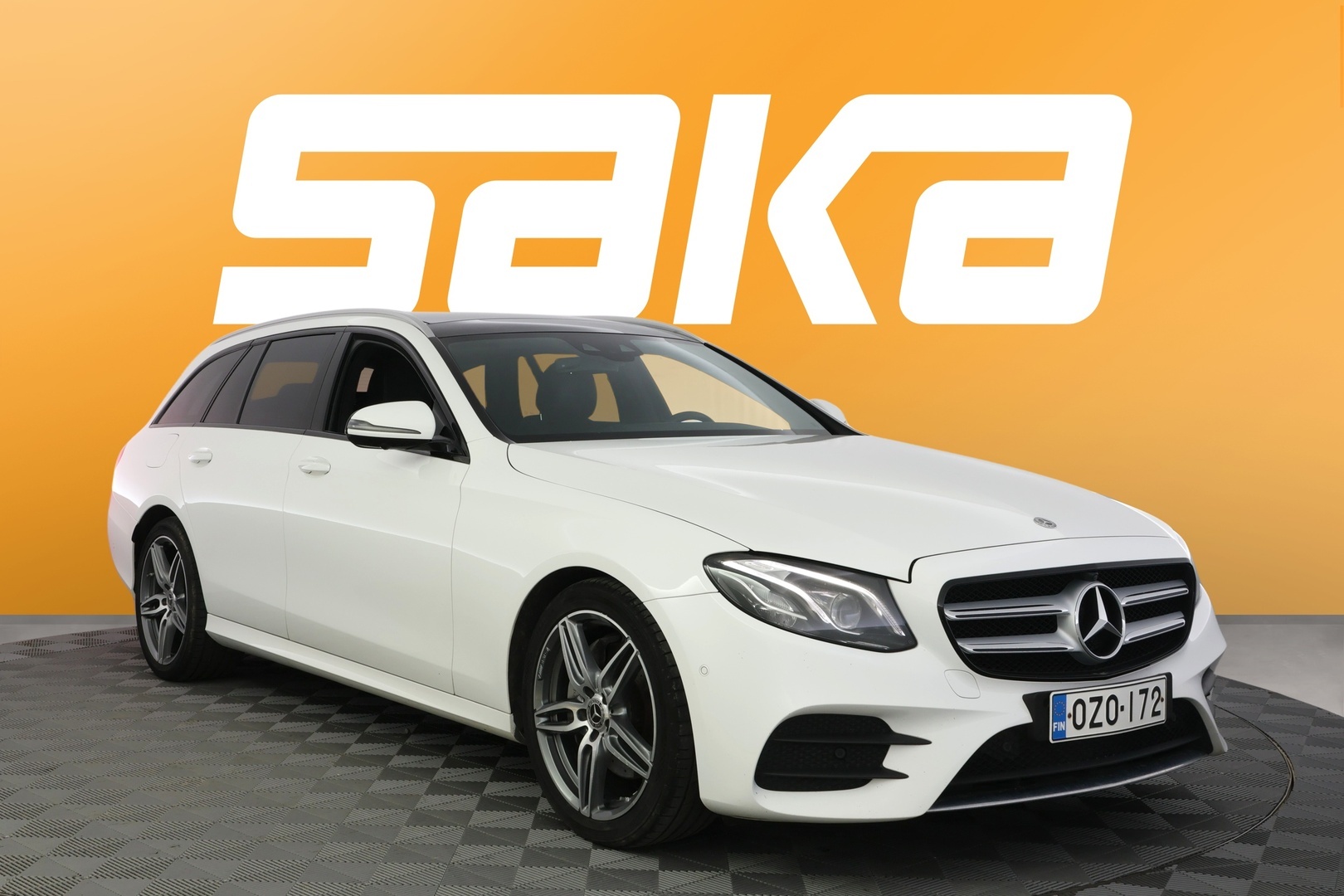 Mercedes-Benz E 220 d 4Matic T A AMG-styling
