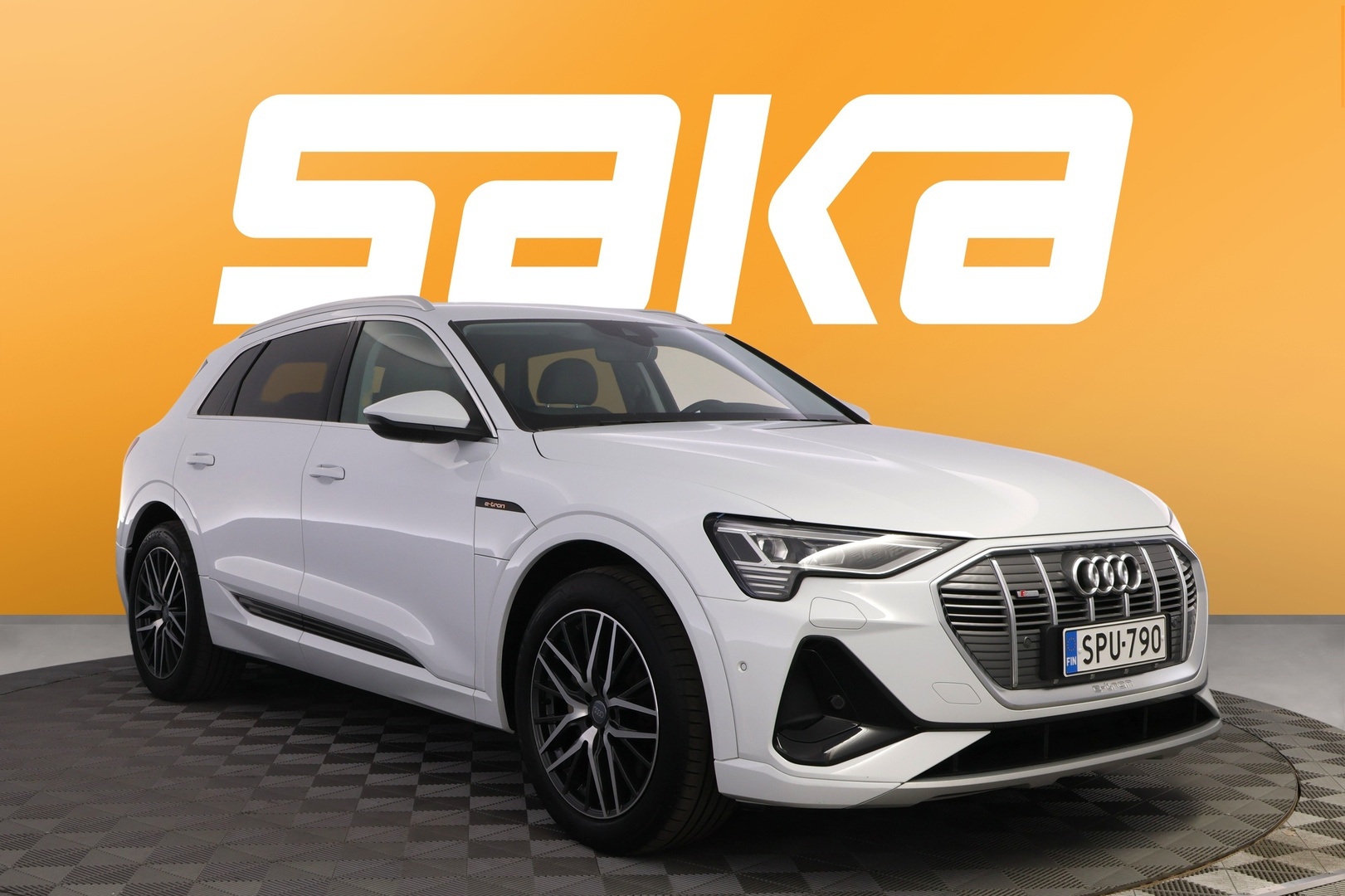 Audi e-tron
