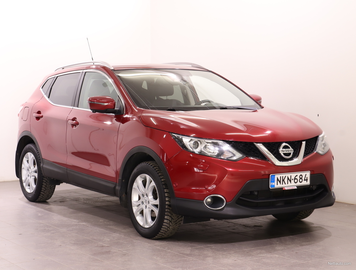 Nissan Qashqai DIG-T 115 Business 360 2WD 6M/T E6 17" Leather