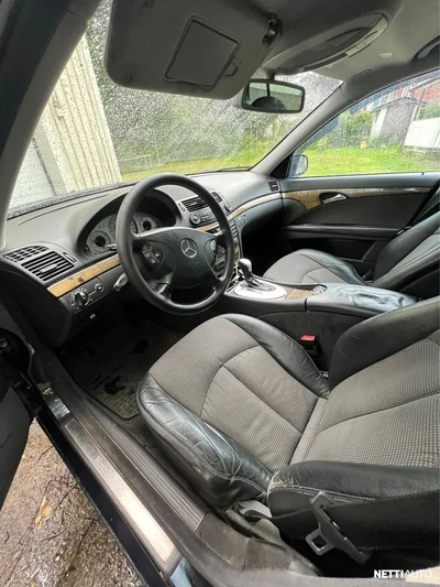 Mercedes-Benz E 2005, photo 6/6