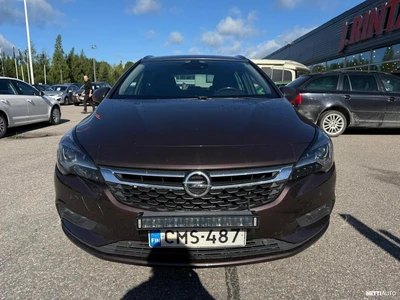 Opel Astra 2019, photo 2/45