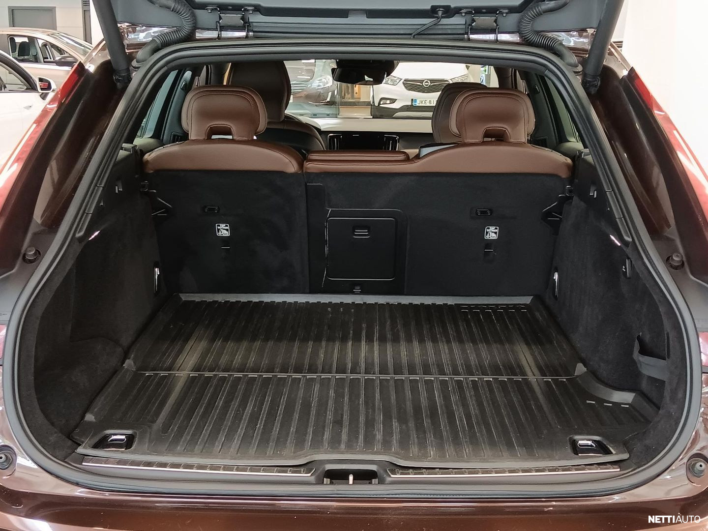 Volvo V90 Cross Country 2021, photo 6/25