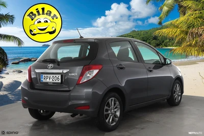 Toyota Yaris 2012, photo 6/10