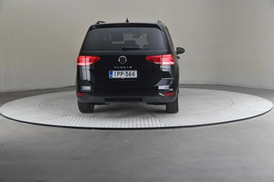 Volkswagen Touran 2022, photo 5/10