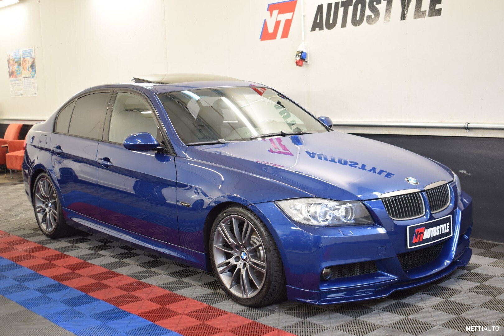 BMW 335