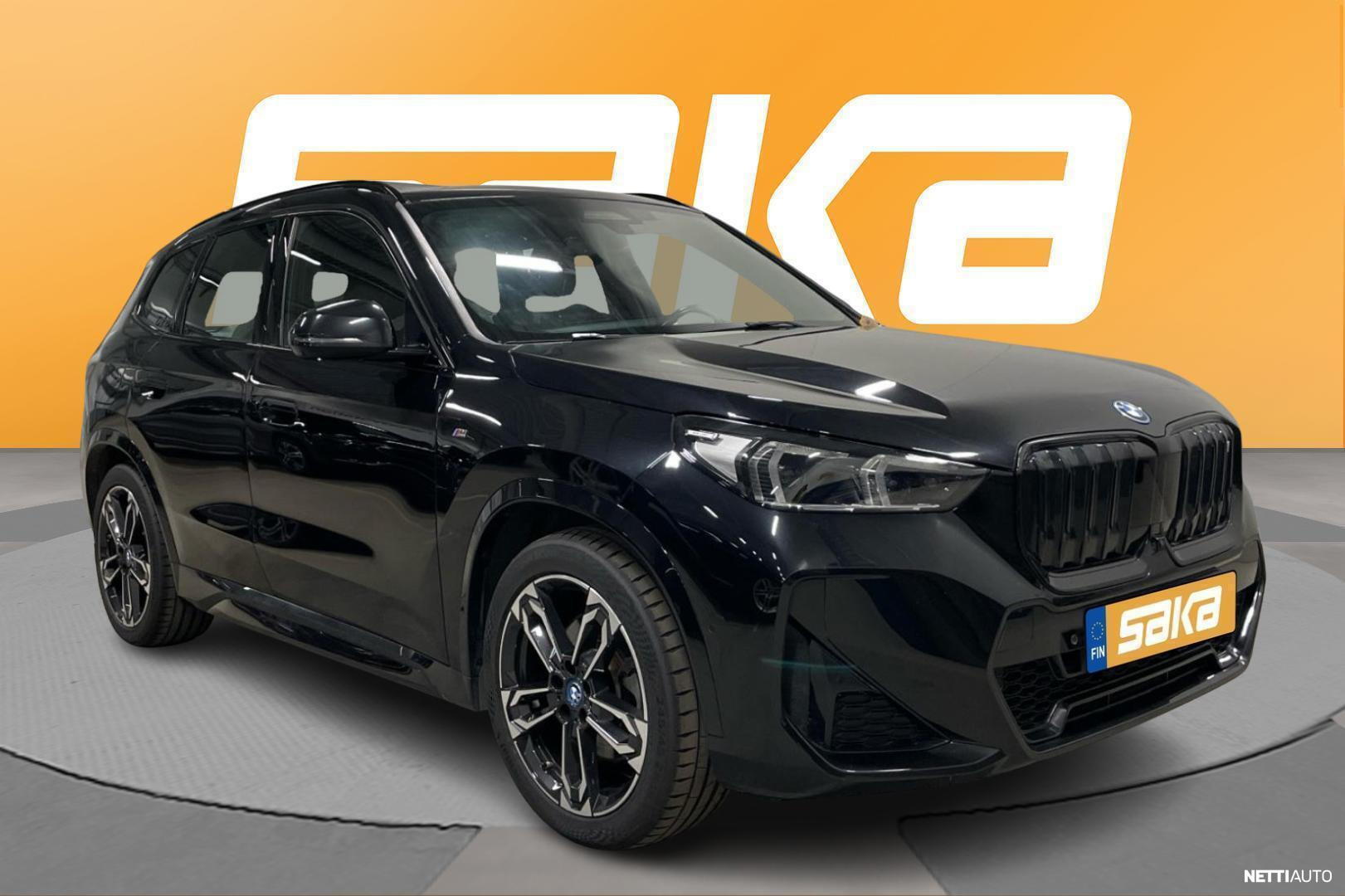 BMW iX1