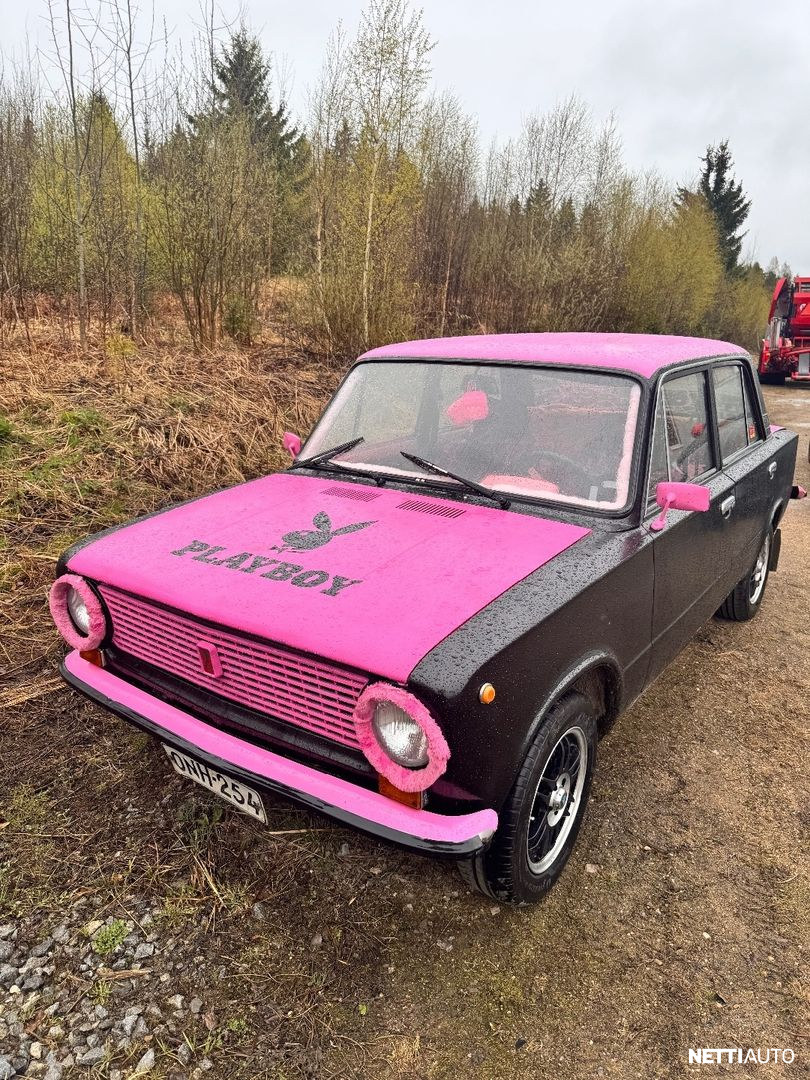 Lada 1200