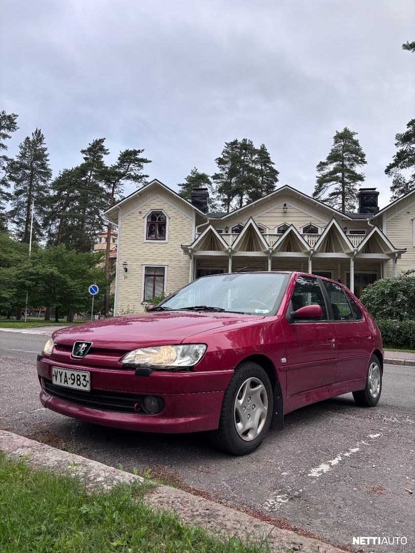 Peugeot 306