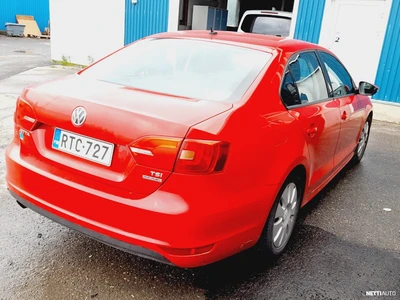 Volkswagen Jetta 2012, photo 3/9