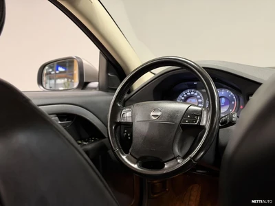 Volvo V70 2,4D Momentum aut 2009, kuva 6/8