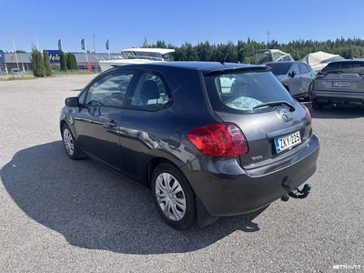 Toyota Auris 2009, kuva 3/9