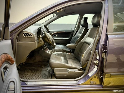 Volvo S40 1,9 T4 1998, kuva 2/23
