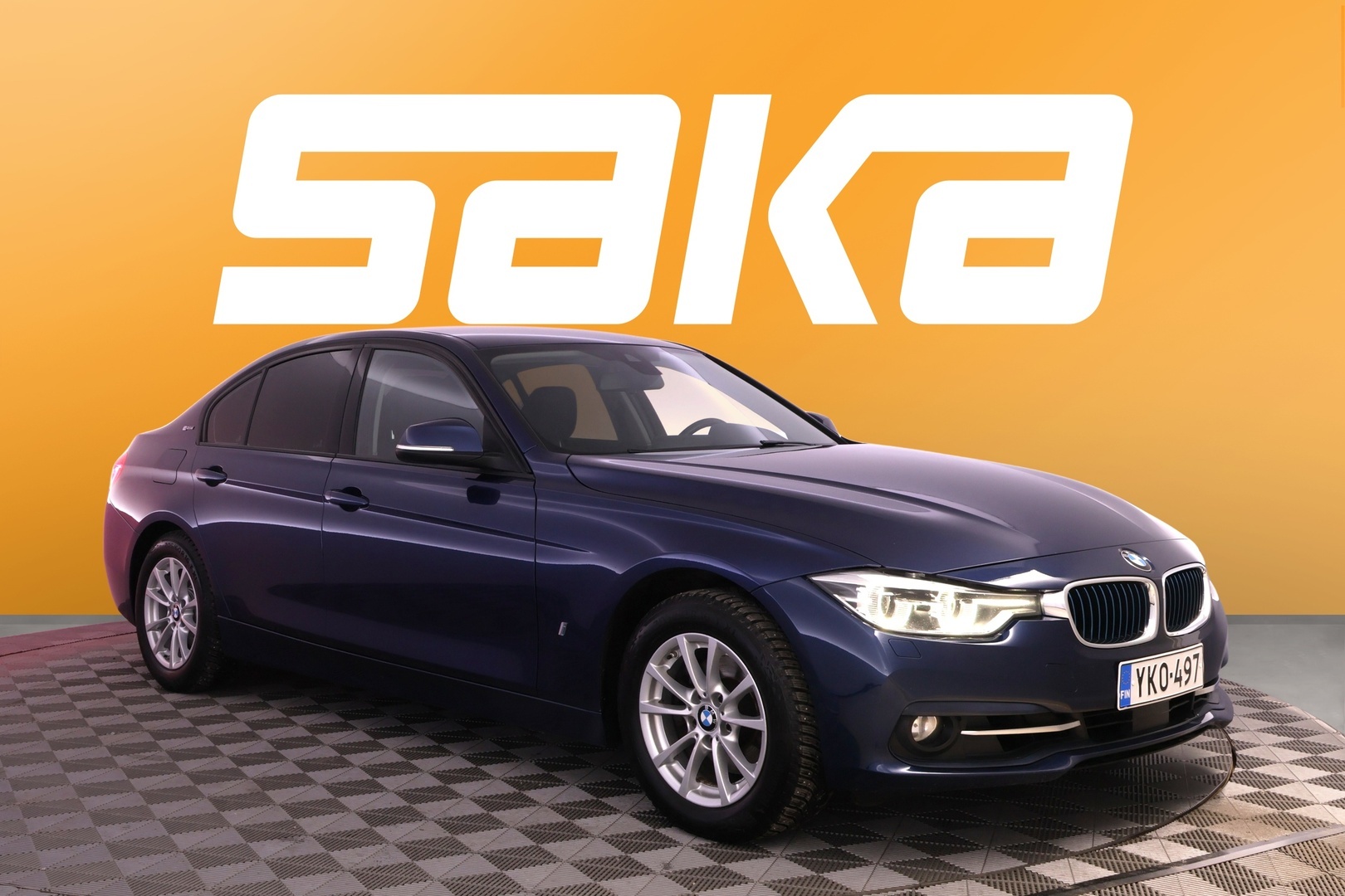 BMW 330