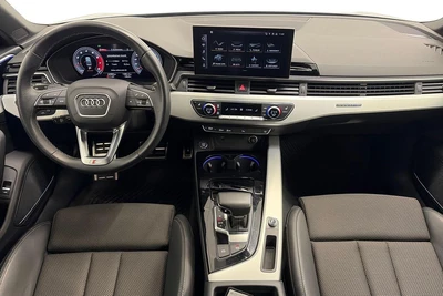 Audi A4 2021, photo 7/31