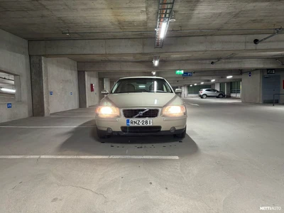 Volvo S60 T5 manuaali 2005, photo 7/20