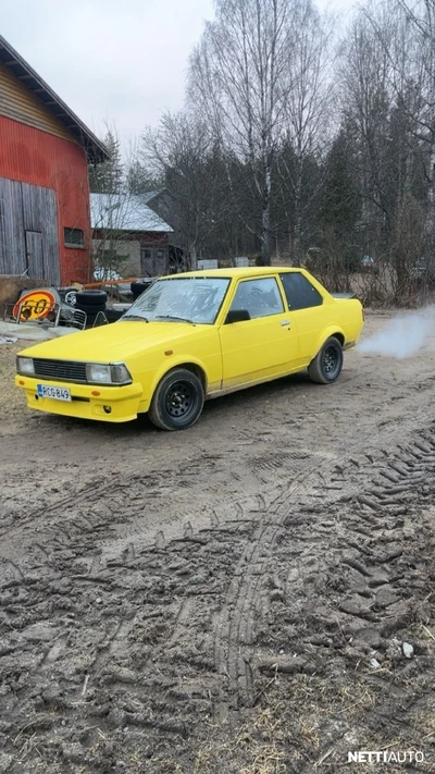 Toyota Corolla 1983, kuva 3/10