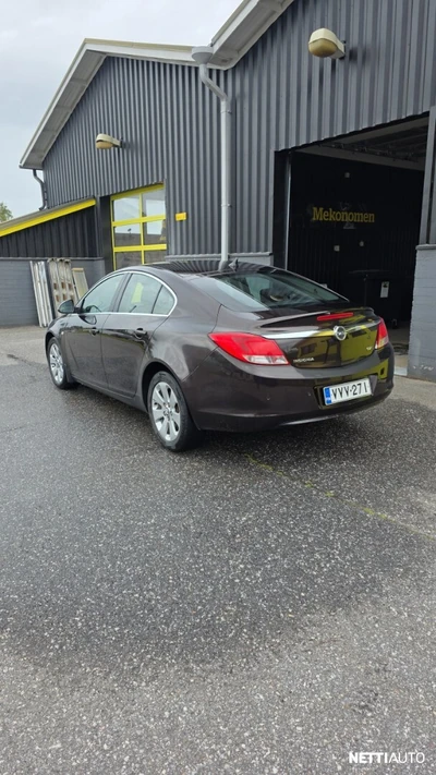 Opel Insignia 2011, photo 2/10