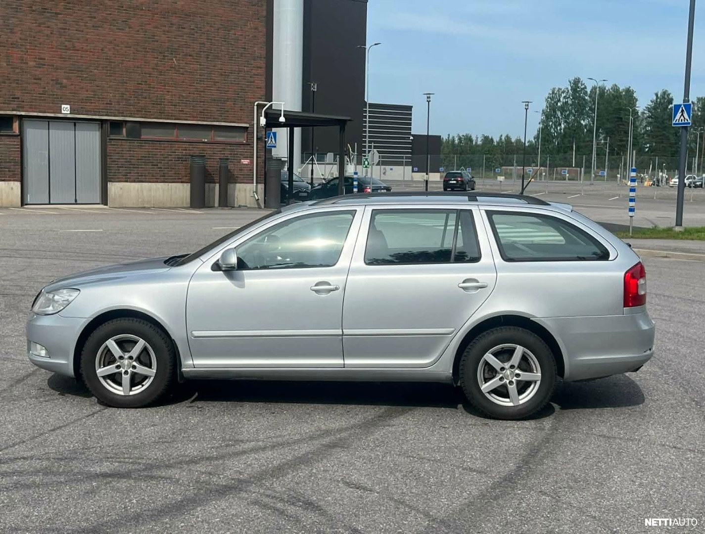Skoda Octavia 2010, photo 3/7