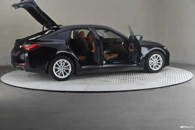BMW i4 eDrive40 Charged Plus 2023, photo 6/10
