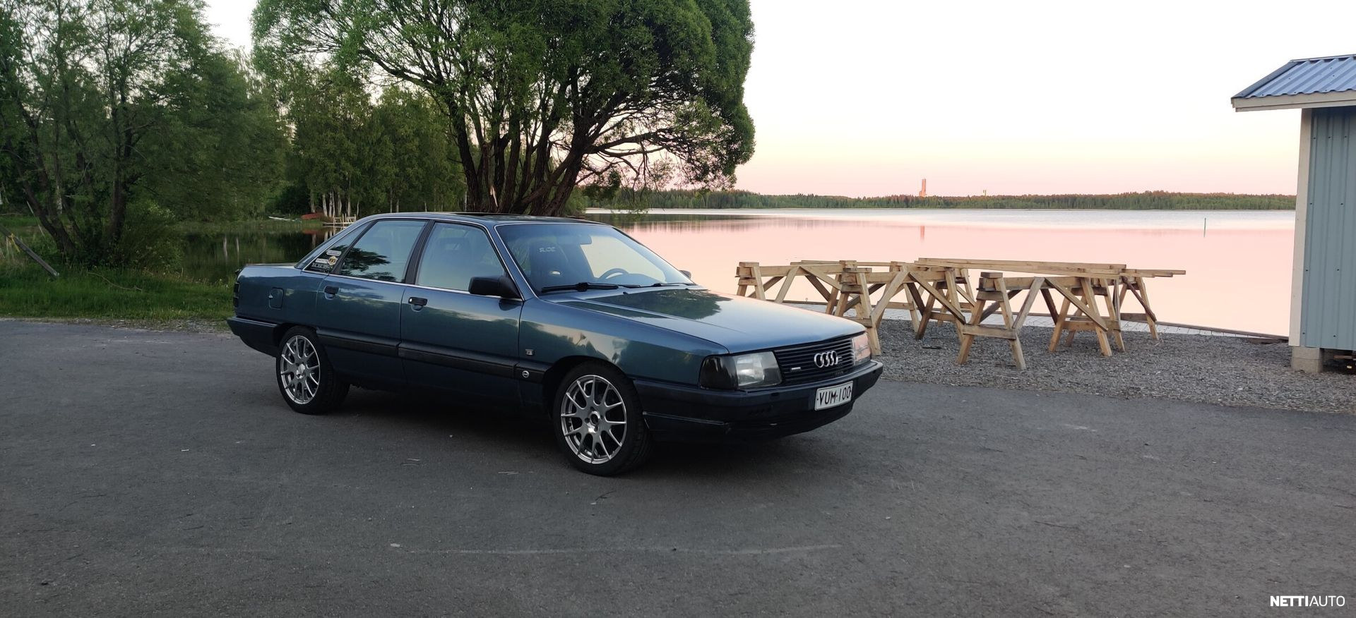 Audi 100