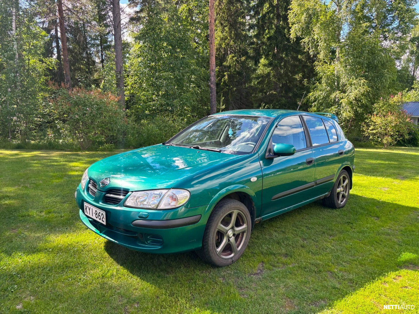 Nissan Almera