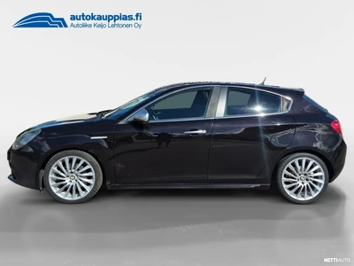 Alfa Romeo Giulietta 2011, kuva 2/15