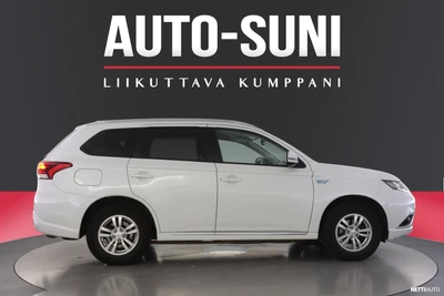 Mitsubishi Outlander PHEV 2017, kuva 2/35