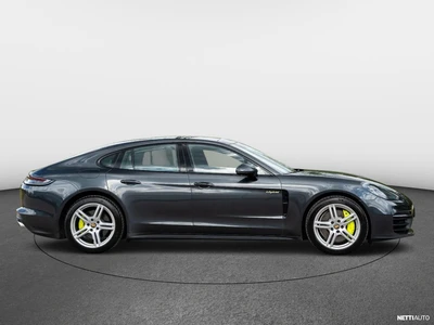 Porsche Panamera 2022, photo 6/10