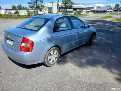Kia Cerato 2006, kuva 2/5