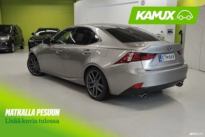 Lexus IS 300h F-Sport 2013, photo 4/30