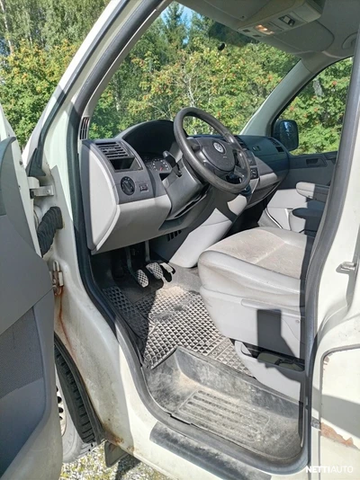 Volkswagen Transporter 2009, kuva 6/7