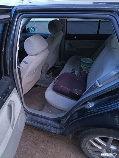 Volkswagen Golf 2001, photo 6/9