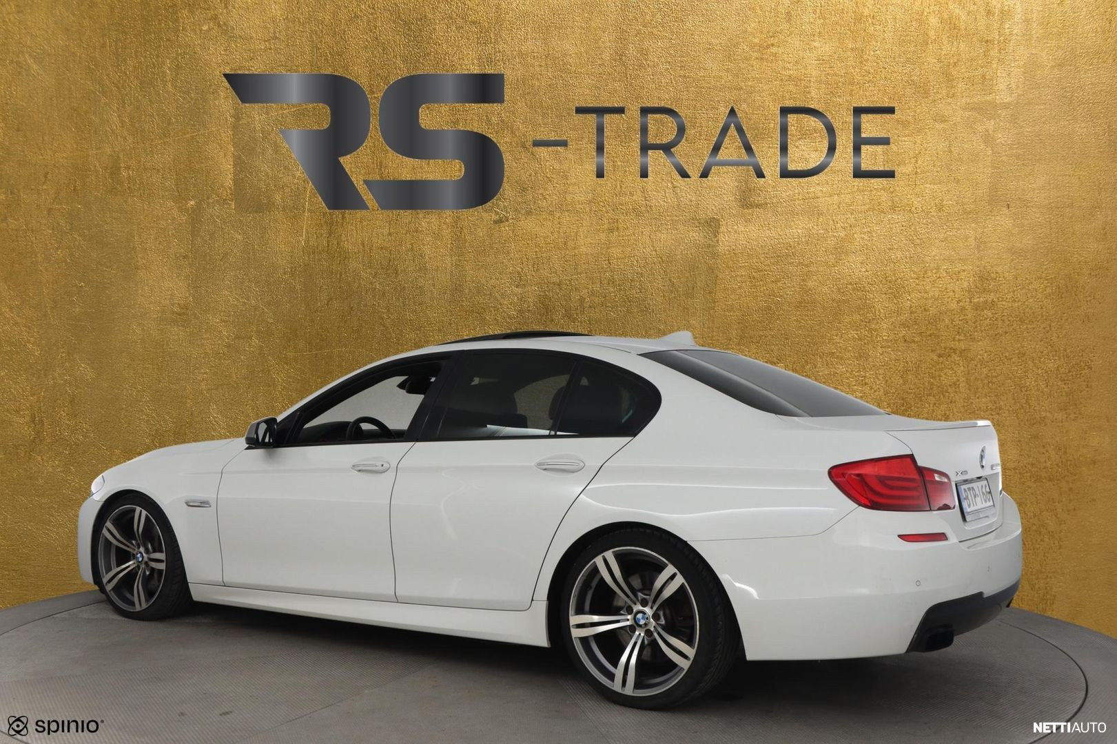 BMW M550d 2012, photo 6/42