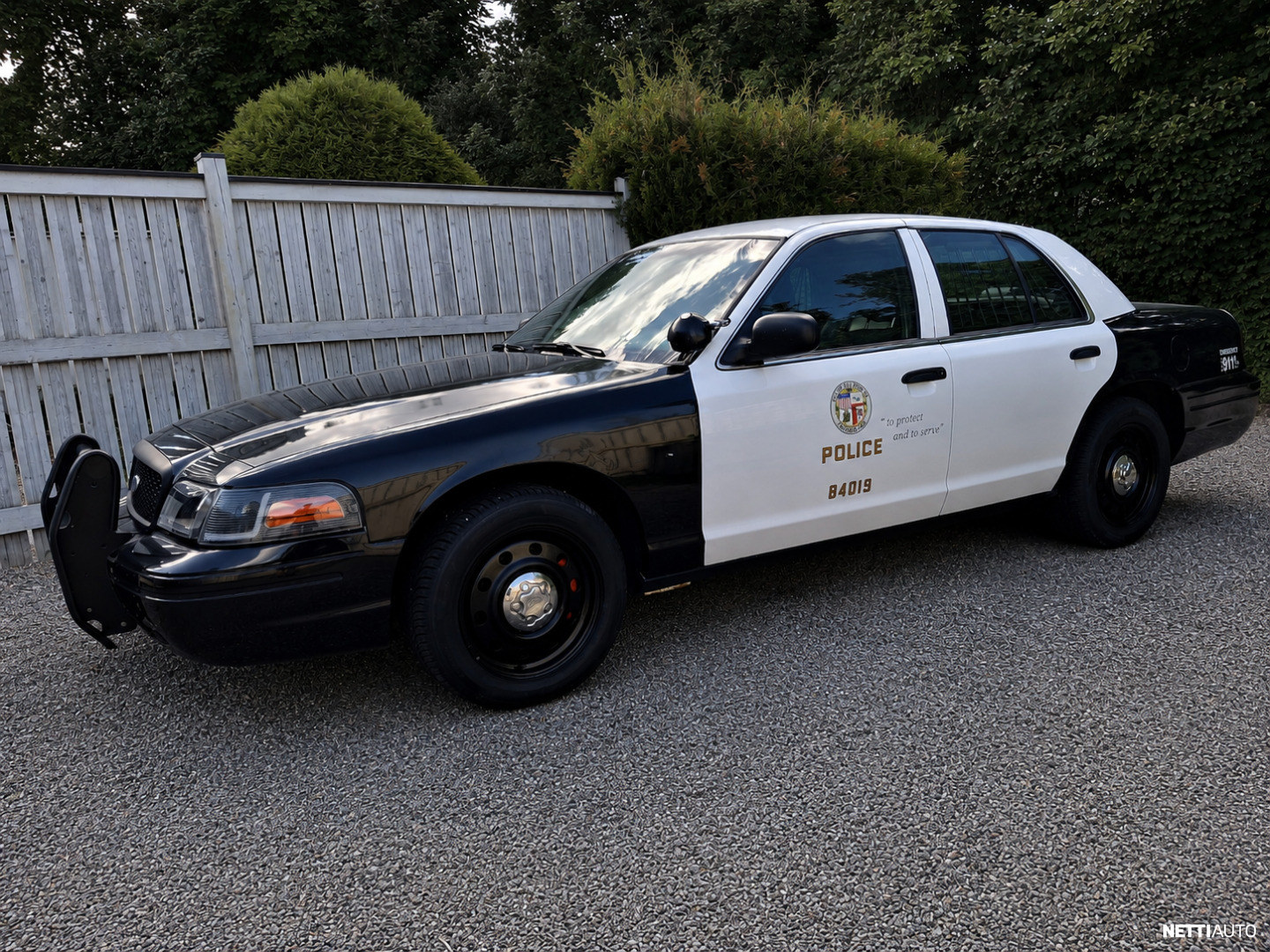 Ford Crown Victoria