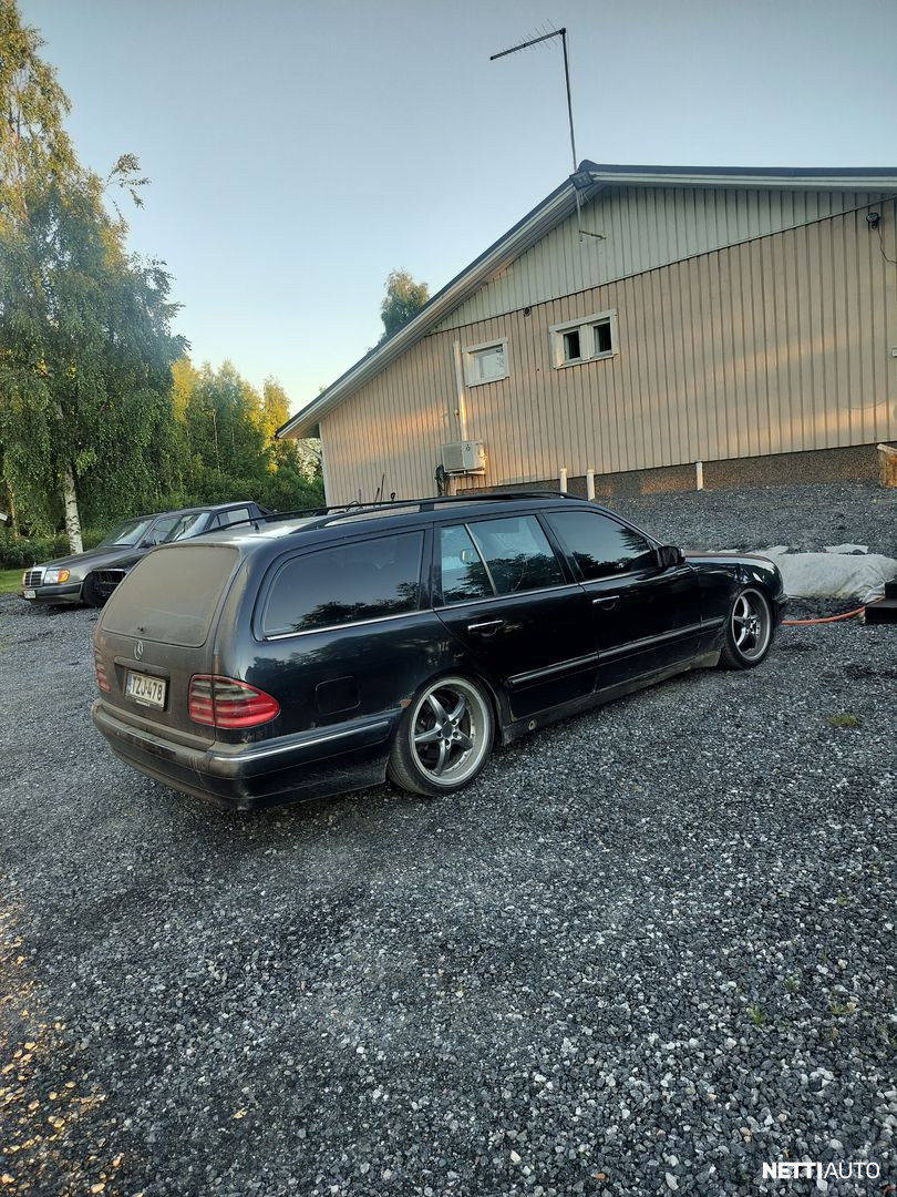 Mercedes-Benz E