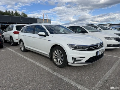 Volkswagen Passat 2017, photo 2/6