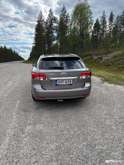 Toyota Avensis 2.0 D4D Active Edition 2014, photo 4/10