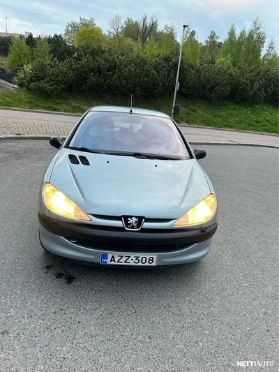 Peugeot 206 2003, photo 2/9