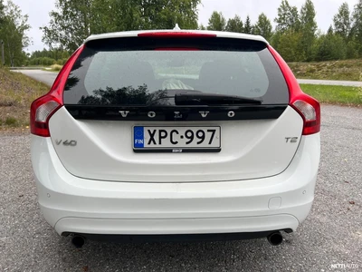 Volvo V60 2018, photo 4/10