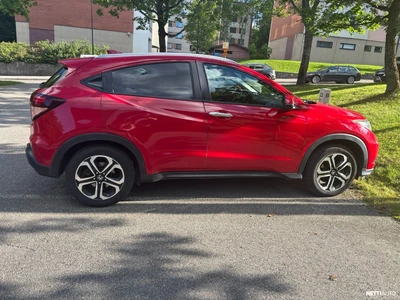 Honda HR-V 1,5 Executive CVT 2016, photo 6/17