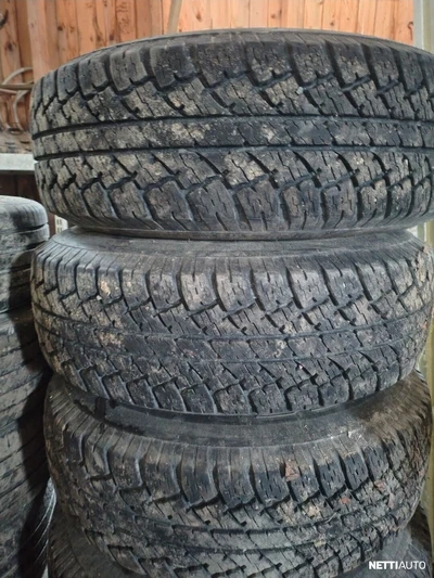 Toyota Hilux 2000, photo 7/8