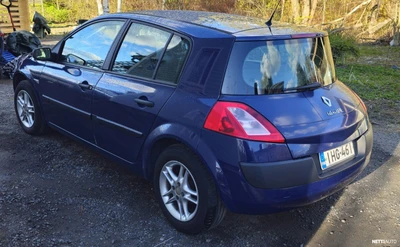 Renault Megane Jakoremmi juuri vaihdettu 2004, kuva 4/13