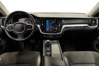 Volvo V60 B3 MHEV Business aut 2021, photo 7/26