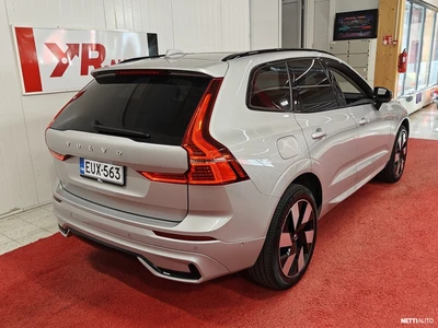 Volvo XC60 2023, photo 7/35
